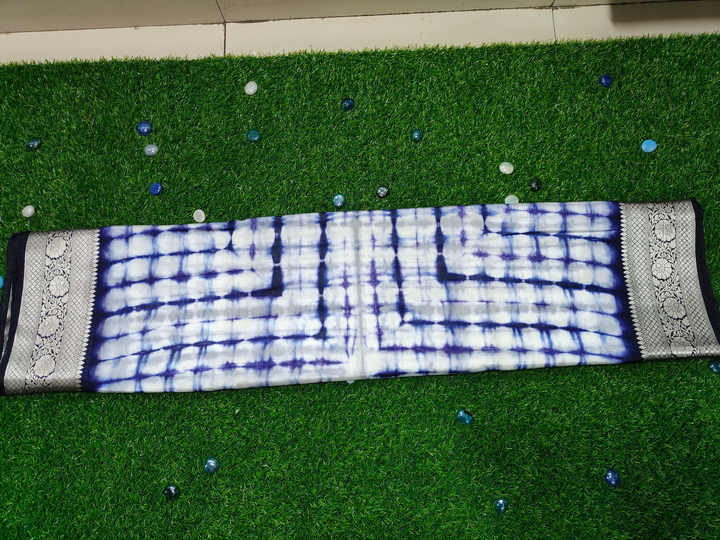 WHITE & BLUE SHIBORI PRINT SAREE