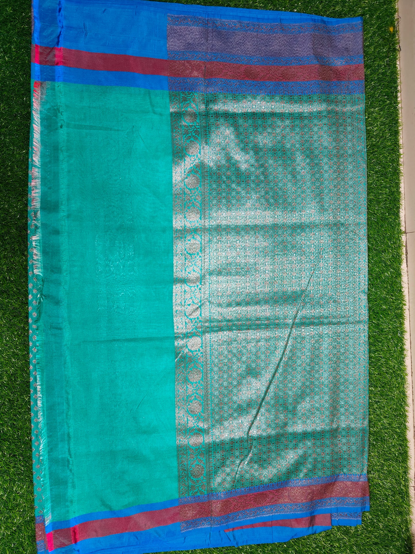 LIGHT GREEN COPPER ZARI SILK SAREE