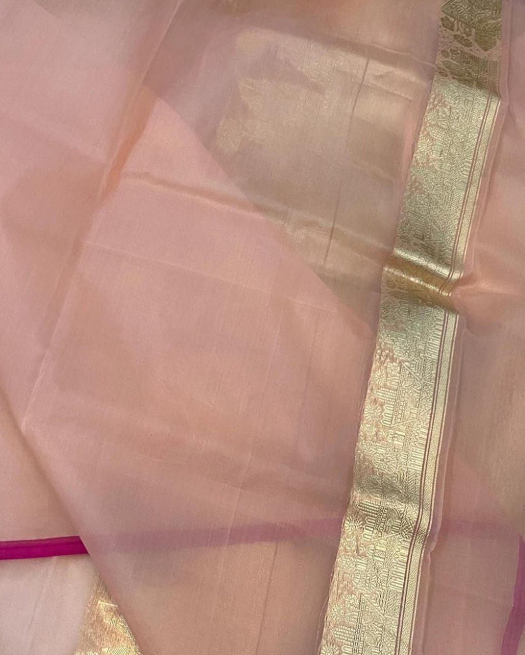 PEACH ORGANZA SILK SAREE WITH ZARI WEAVED TEMPLE BORDER