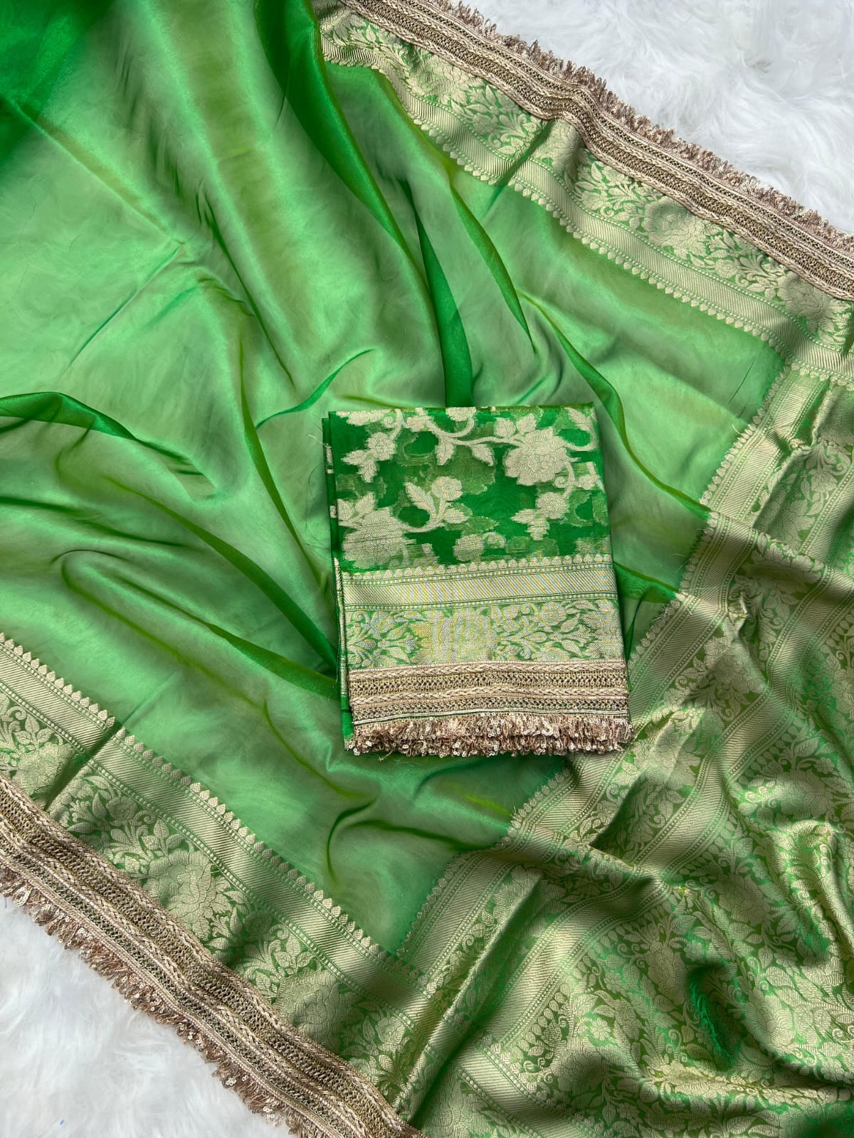 GREEN TISSUE KATHBAN SAREE WITH LACE BORDER
