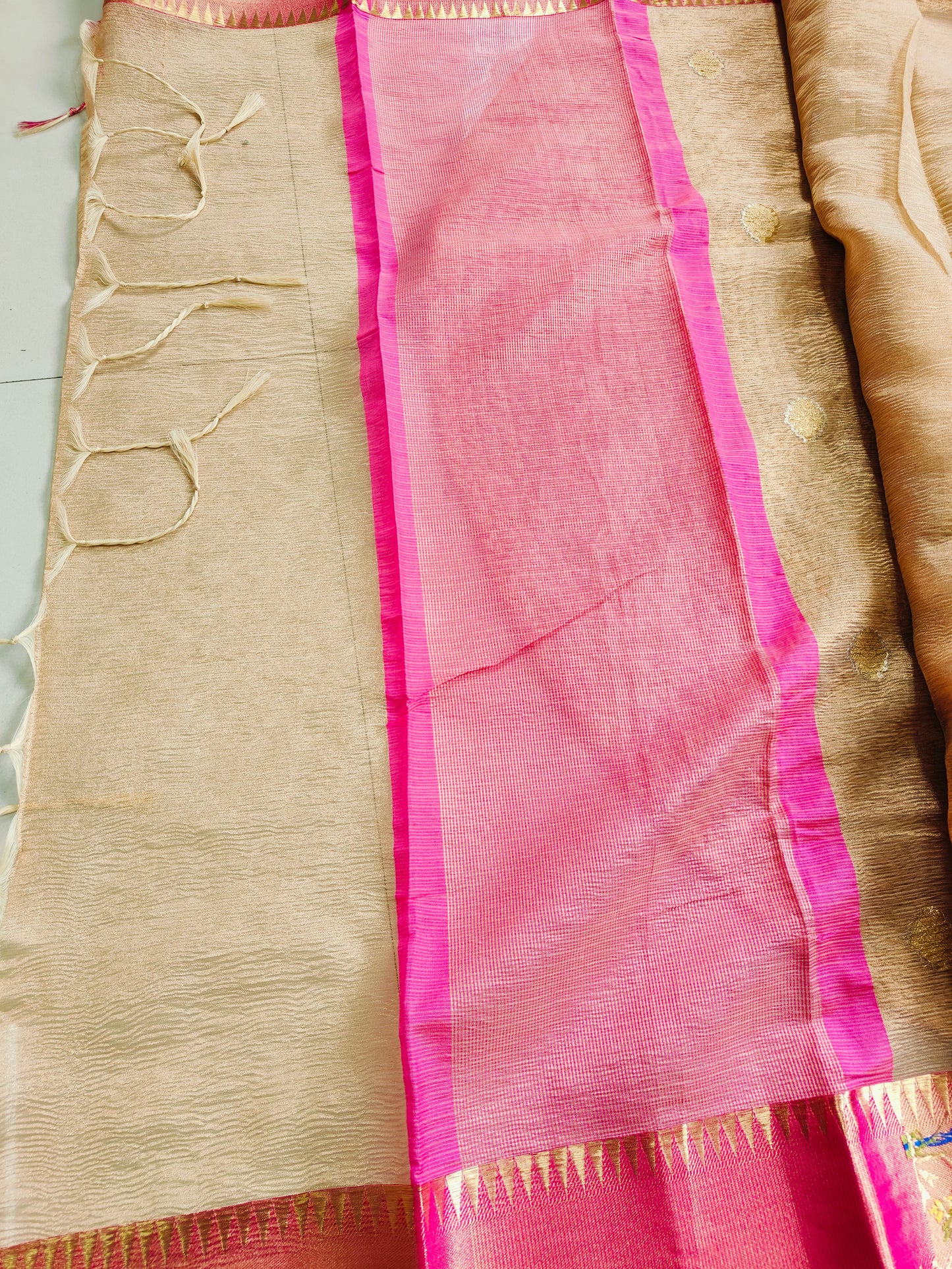 BEIGE COLOR CRUSHED TISSUE PAITHANI BORDER