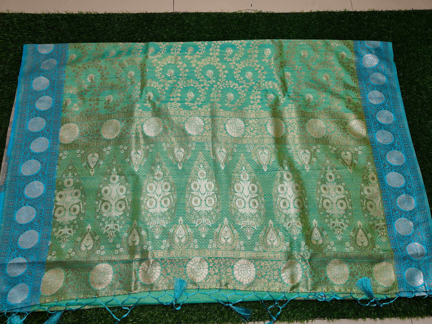 LIGHT GREEN KATAN SILK SAREE