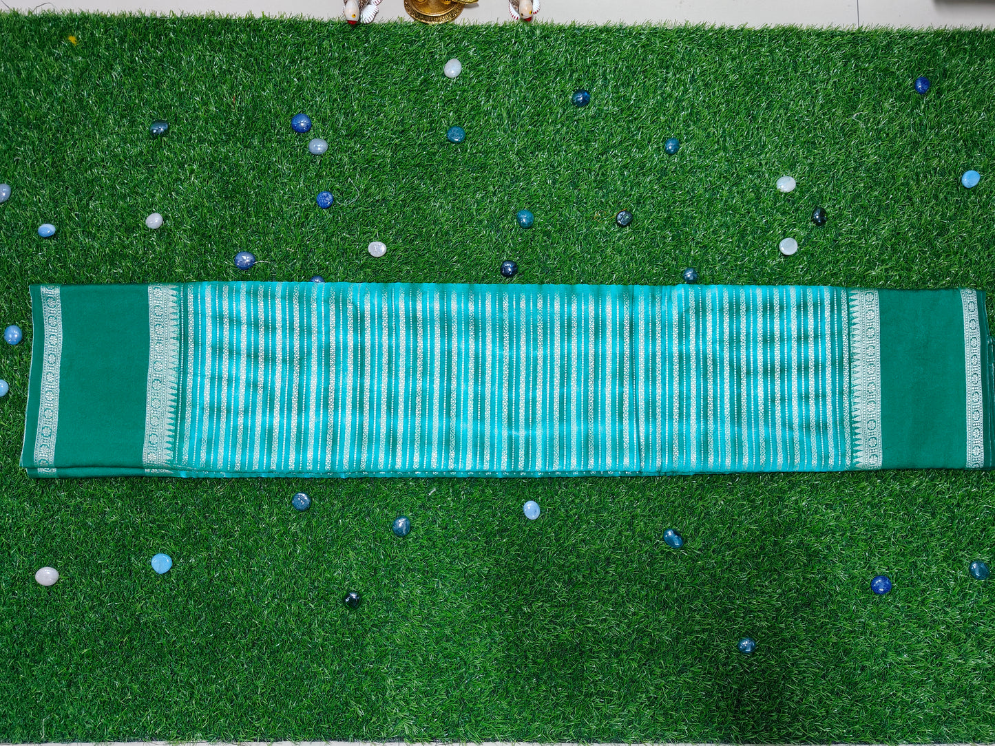 GREEN  GARHWAL BORDER TIE DYE SAREE WITH STRIPS