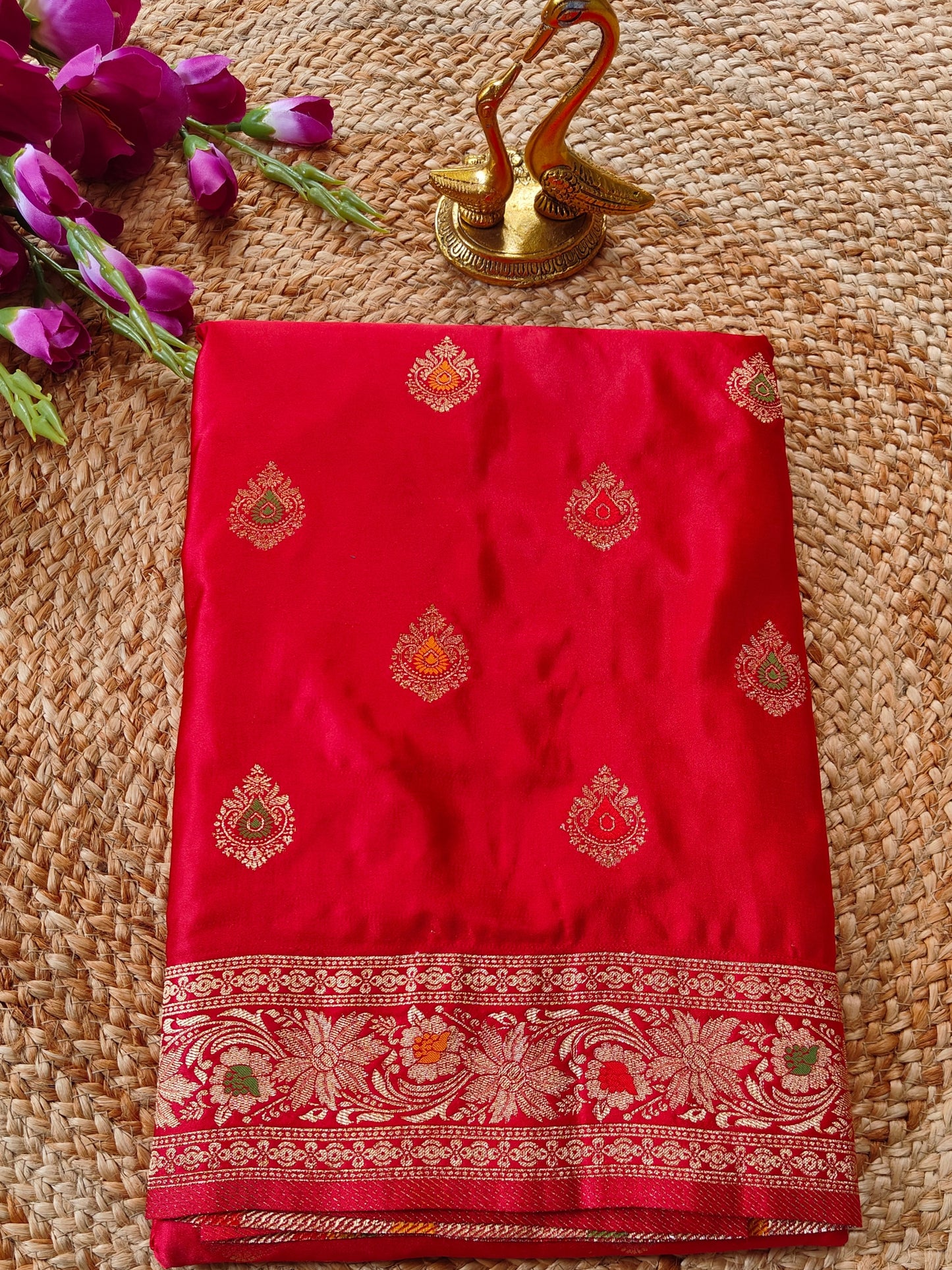 PEACH PINK GAJJI KATAN WITH PAAAN BUTTA