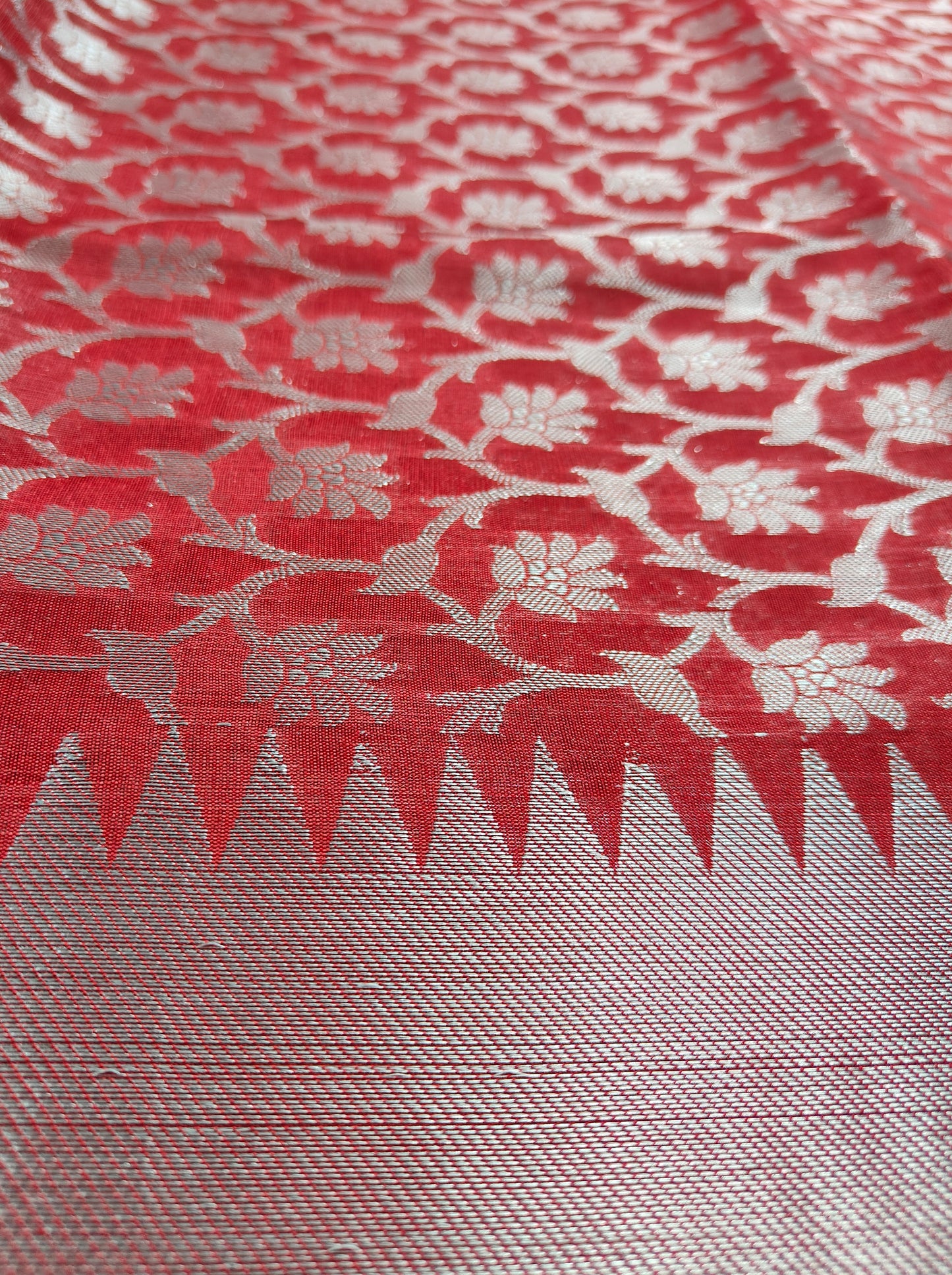 RED SOFT SILK SAREE WITH ZARI JAAL