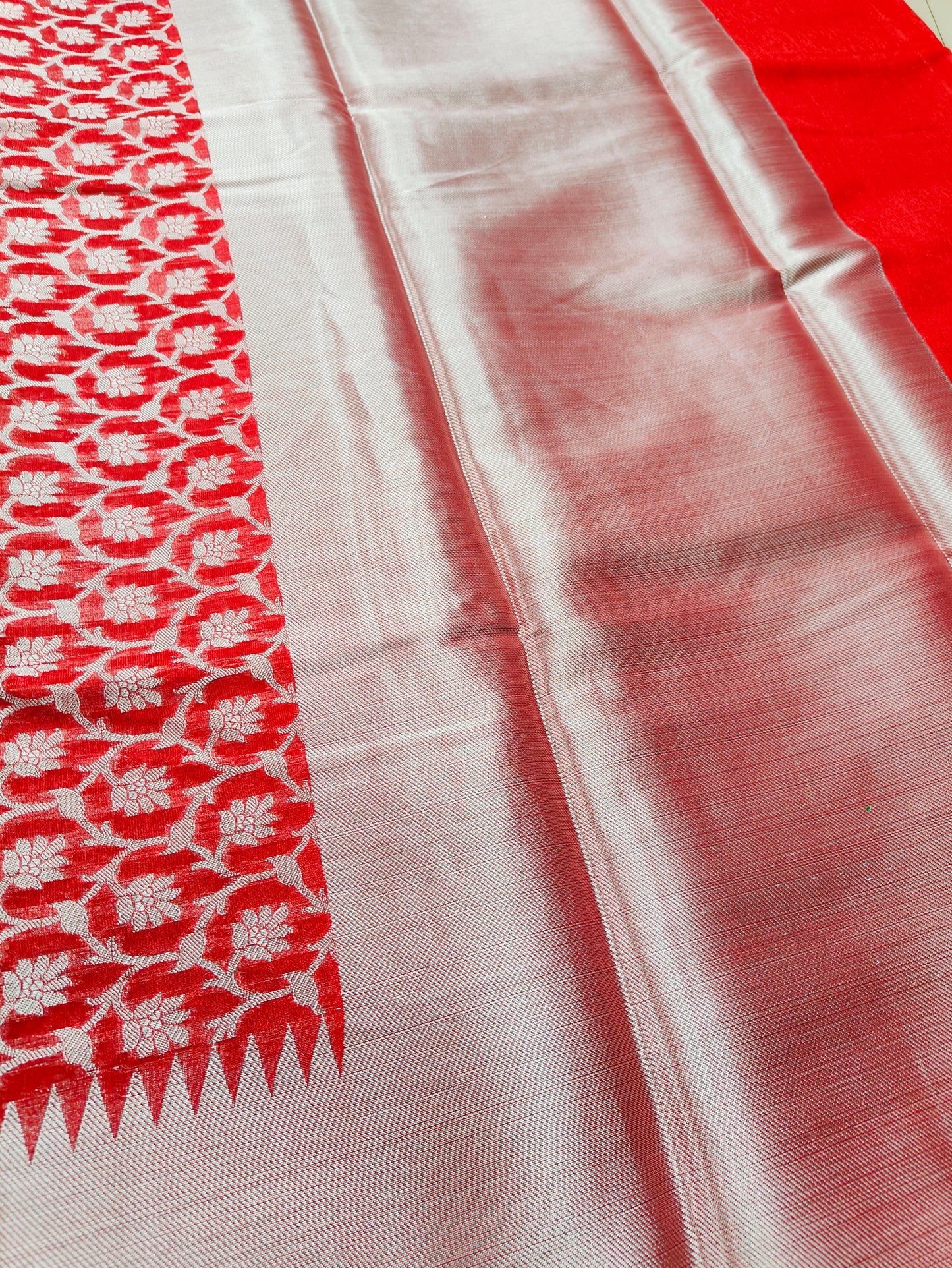 RED SOFT SILK SAREE WITH ZARI JAAL