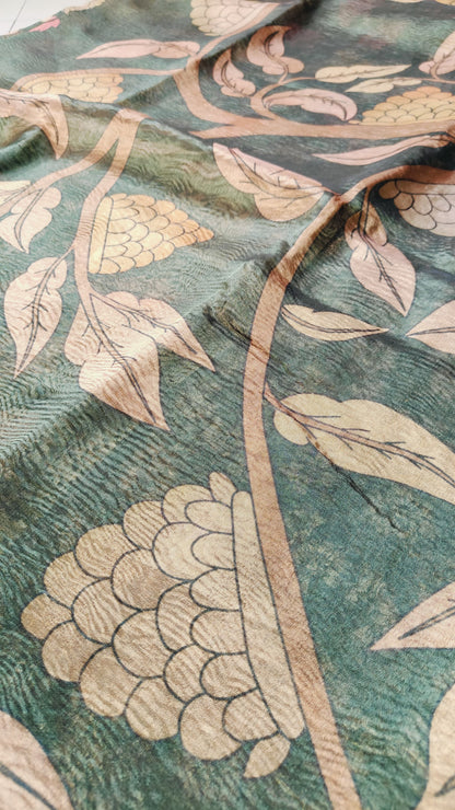 GREEN CRUSHED TISSUE SILK SAREE WITH KALAMKARI DIGITAL PRINT