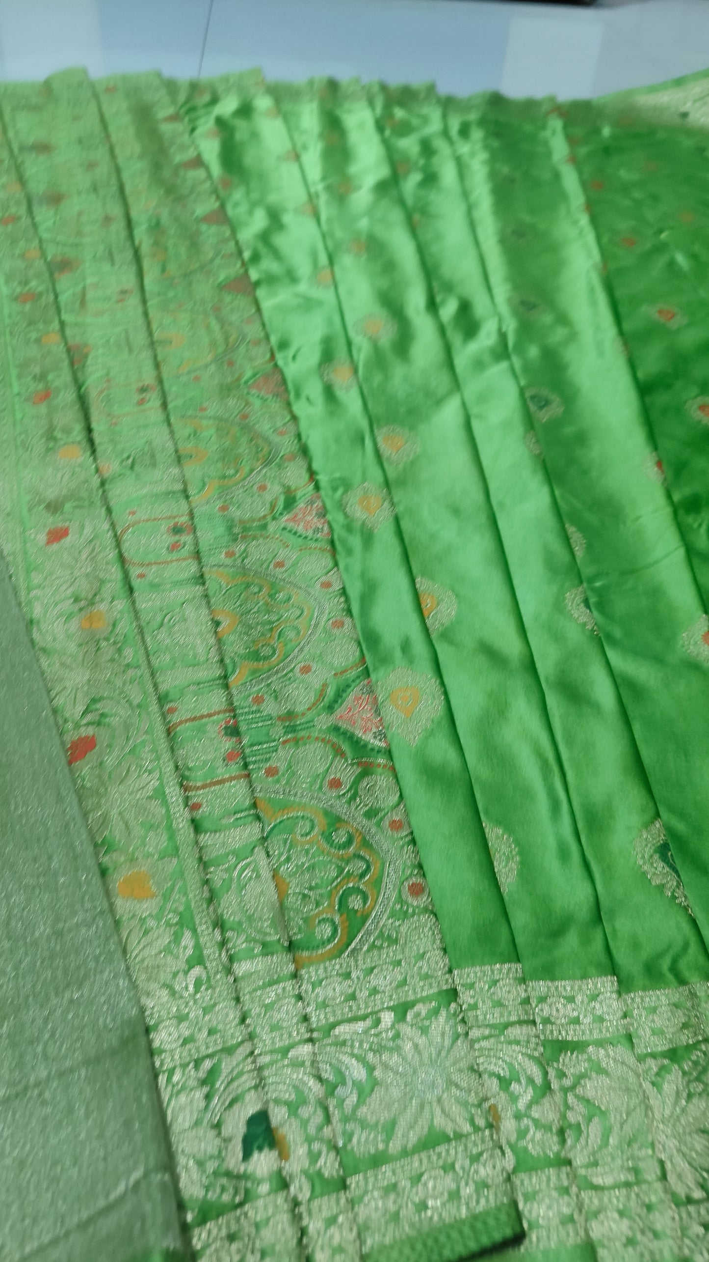 GREEN GAJJI KATAN SILK SAREE WITH PAAN BUTTA