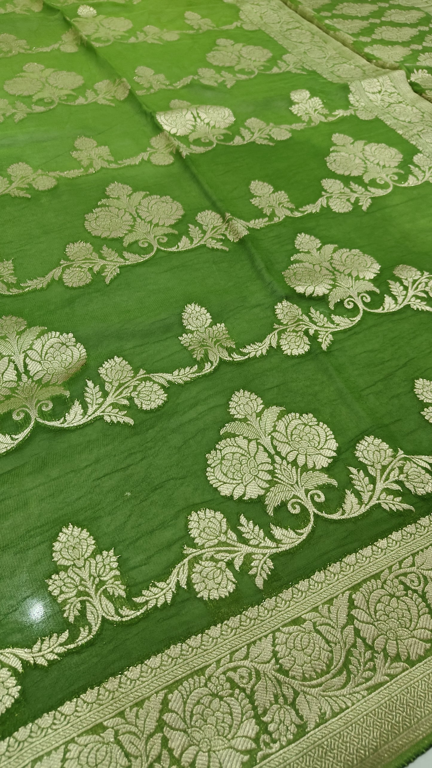 GREEN KHADDI GEORGETTE SAREE WITH ZARI JAAL