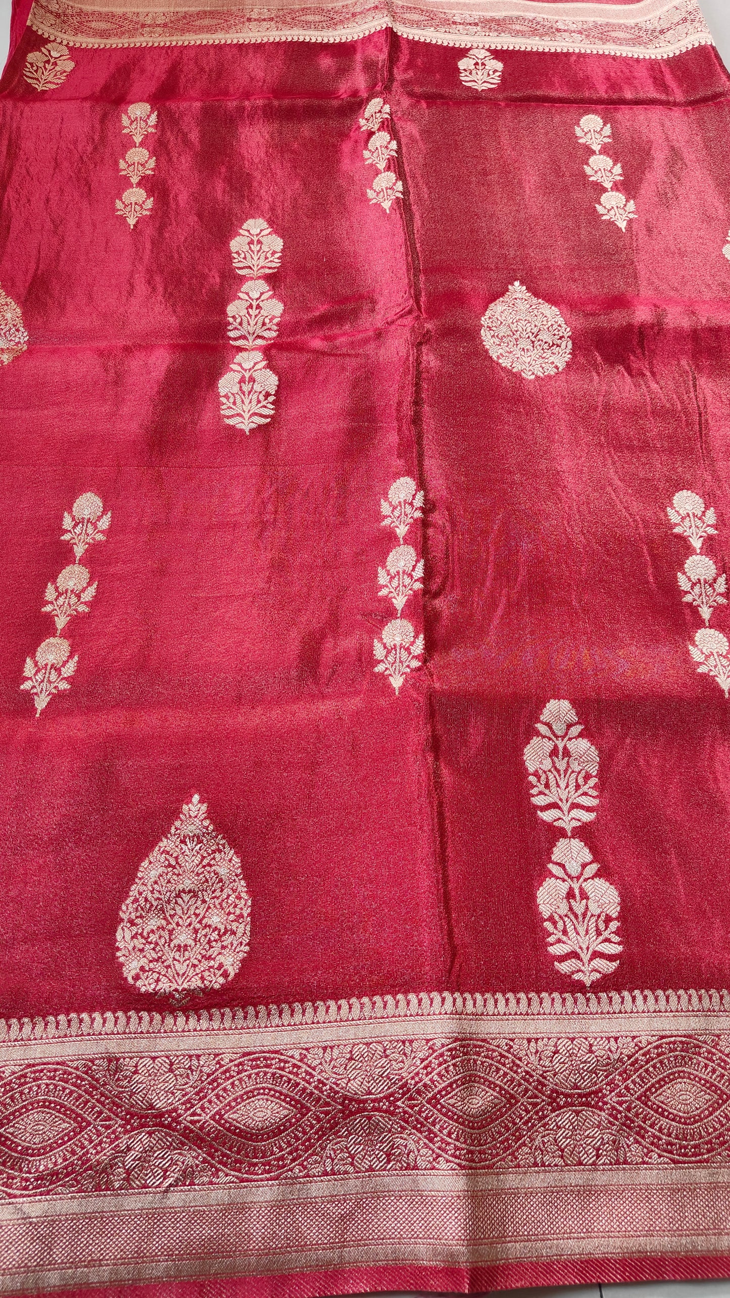 RED TISSUE SILK SAREE WITH FLOWER BUTTA MOTIF