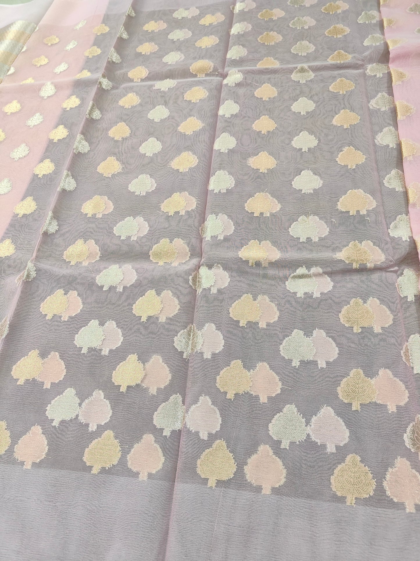 PINK ORGANZA ZARI BUTTA