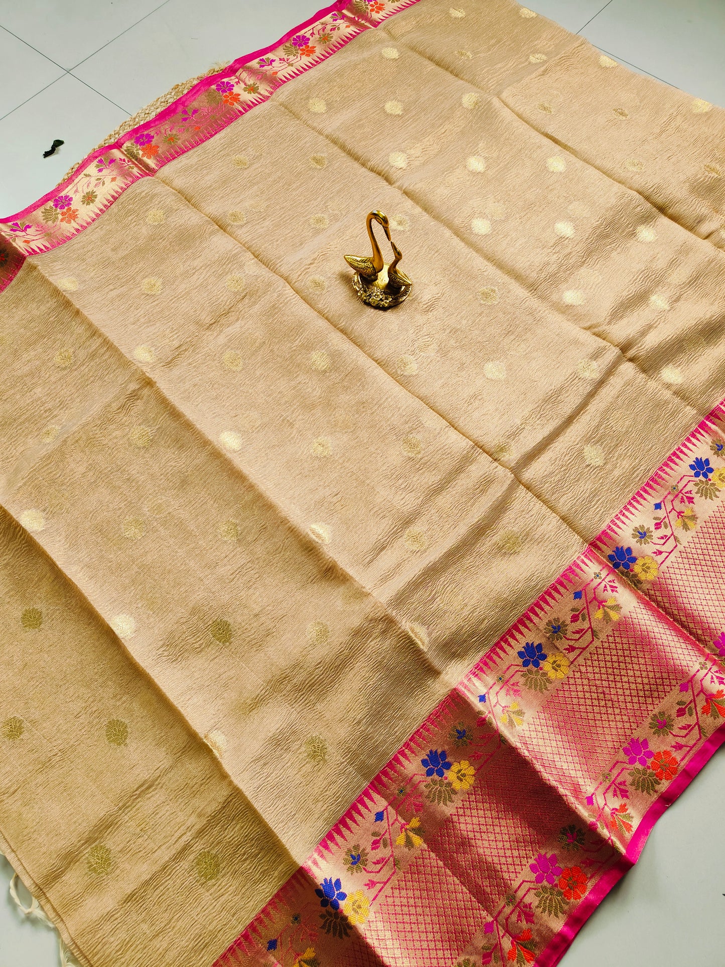 BEIGE COLOR CRUSHED TISSUE PAITHANI BORDER