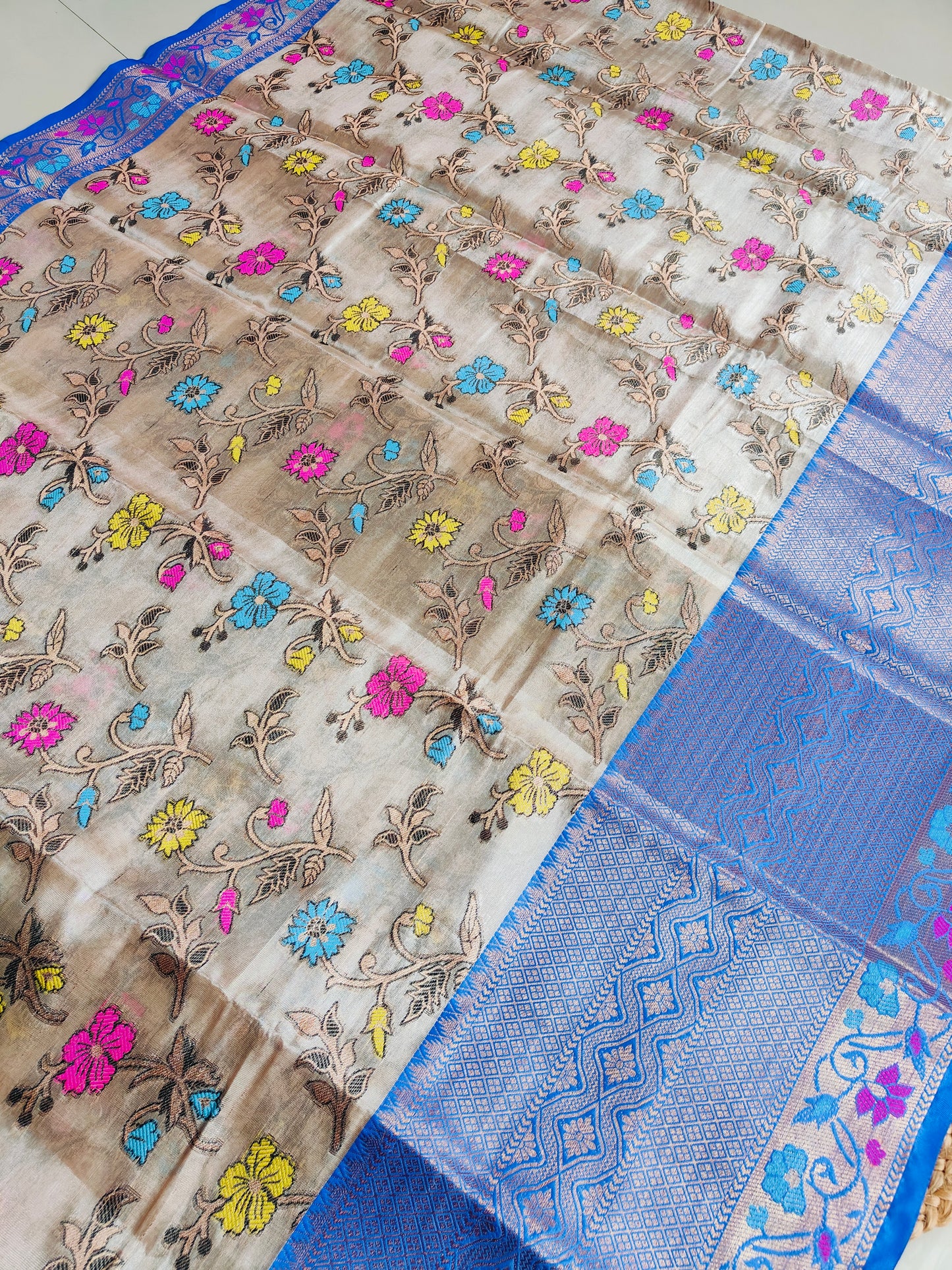 BEIGE GLASS TISSUE SILK SAREE