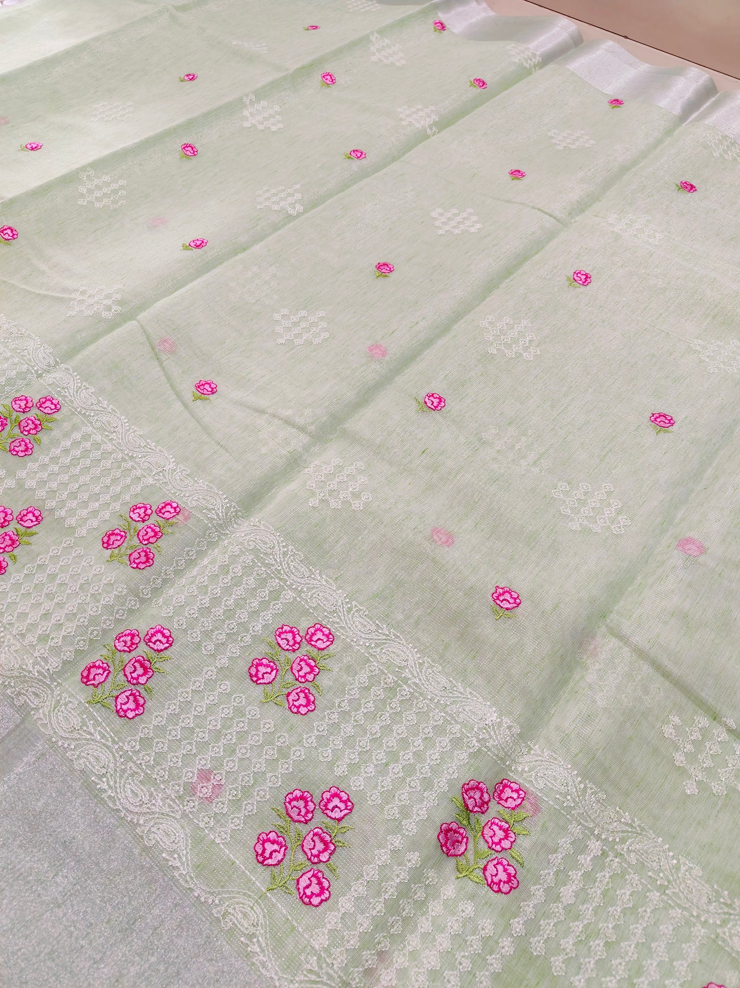 GREEN TISSUE LINEN EMBROIDRY SAREE
