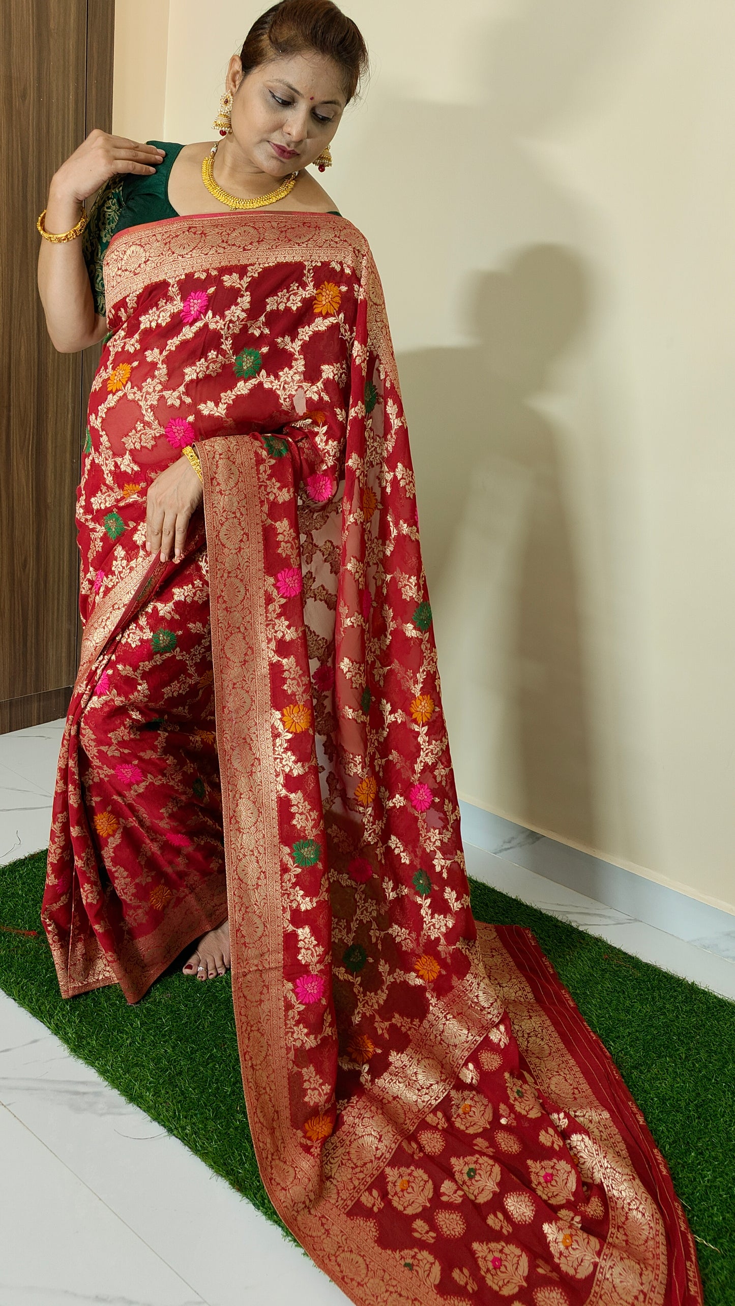 RED PURE GEORGETTE WITH MEENA ZARI JAAL