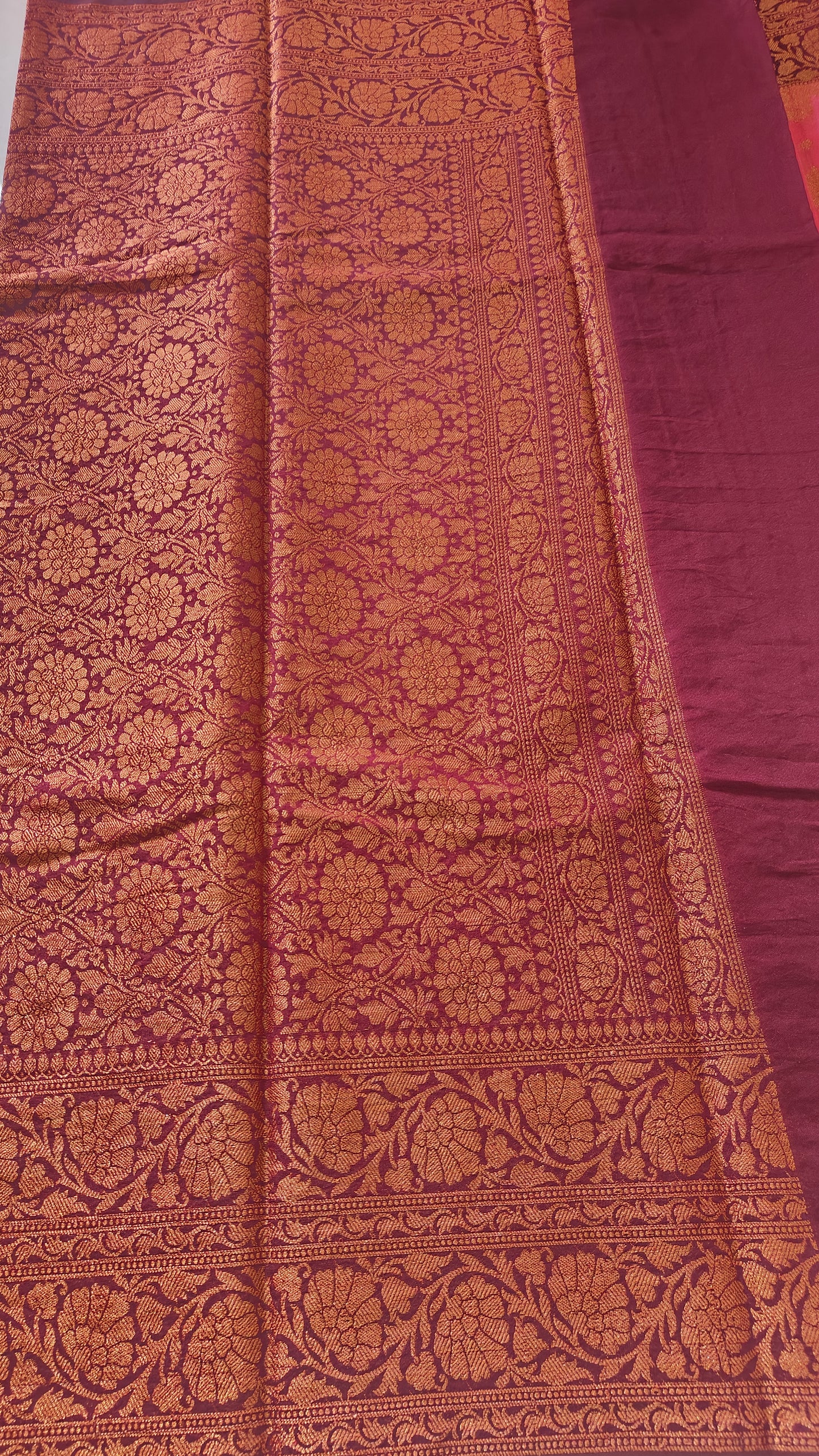 PEACH PINK SEMI GEORGEETE COPPER ZARI SAREE