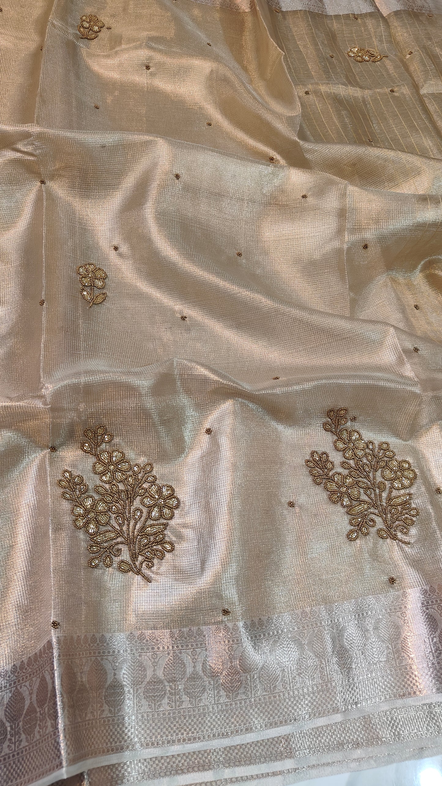 SUNEHRI CHEQUE KOTA TISSUE SAREES