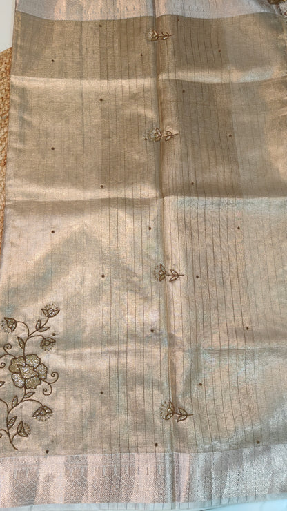 SUNEHRI CHEQUE KOTA TISSUE SAREE WITH ZARI