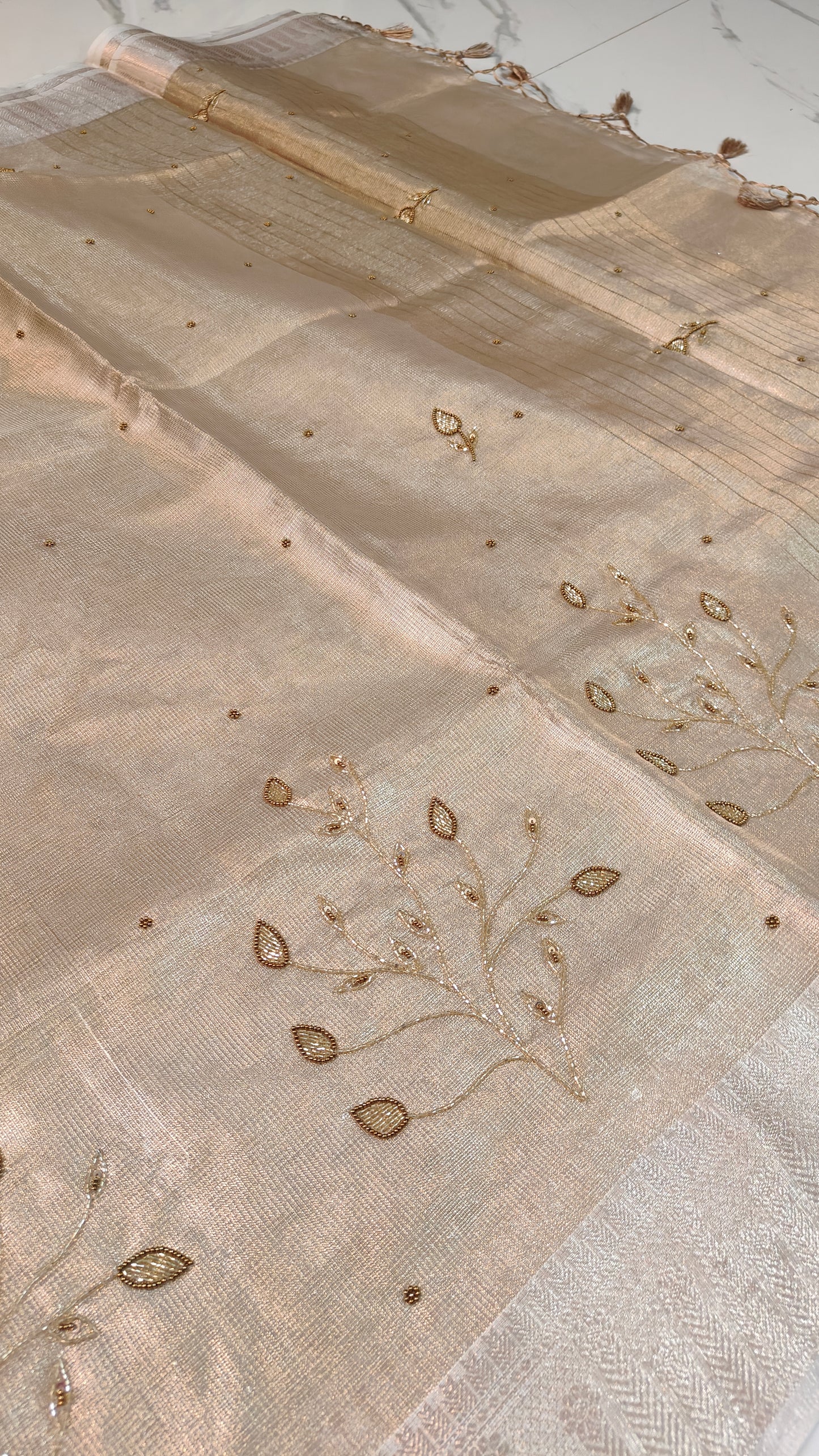 SUNEHRI CHEQUE KOTA TISSUE SAREES