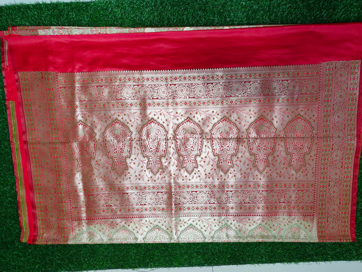 CREAM JAMAWAR KATAN SILK SAREE